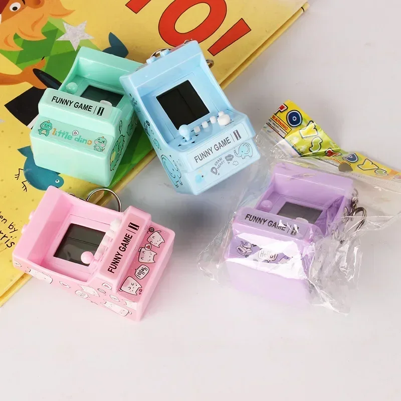 Gaming Console Keychain - ห่วงพวงกุญแจขนาดเล็กแบบพกพาในตัว26เกมคลาสสิกย้อนยุคคอนโซลเกมมือถืออิเล็กทรอนิกส์สำหรับเด็กเล่นเกม